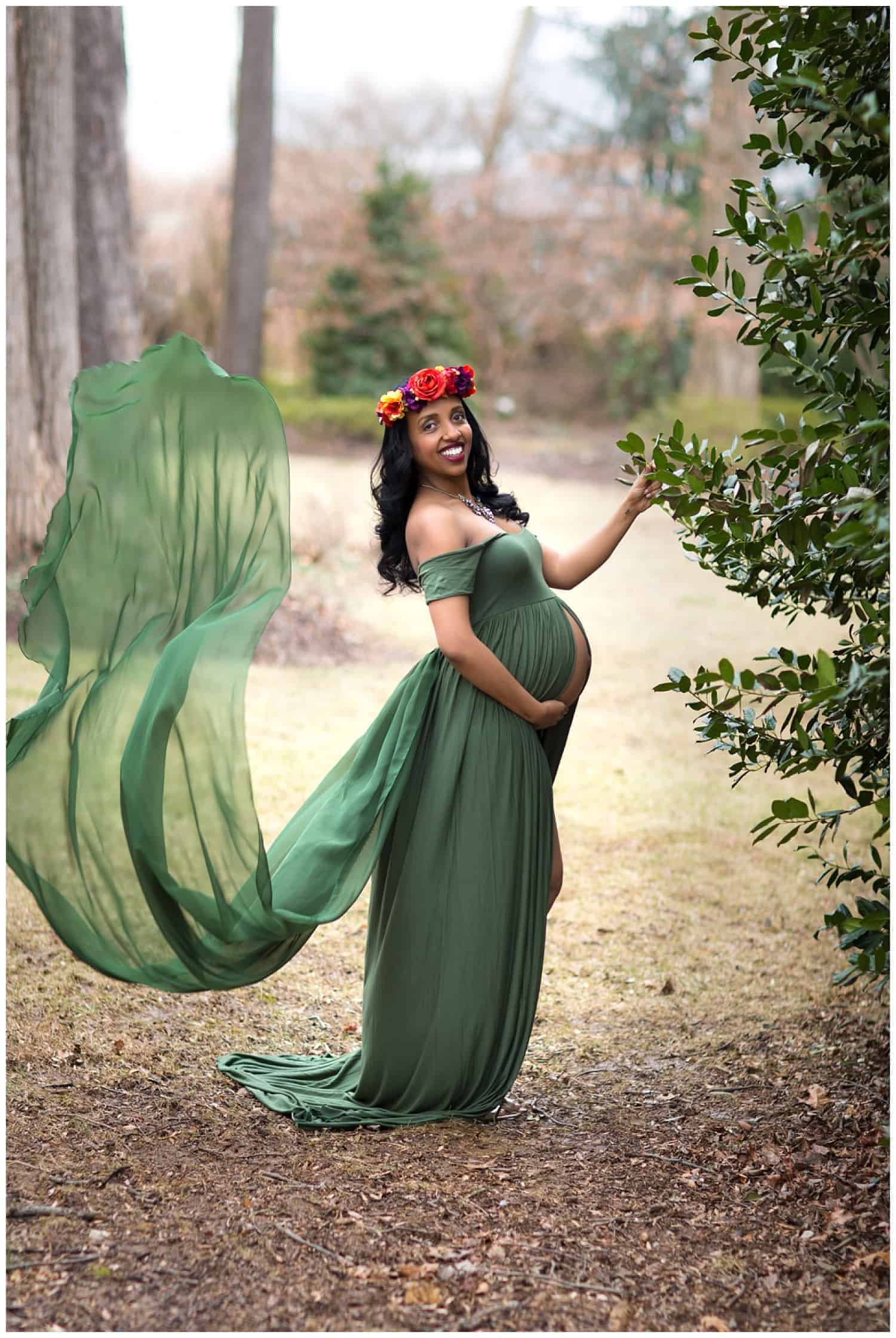 Oakton, VA Outdoor Maternity Photographer