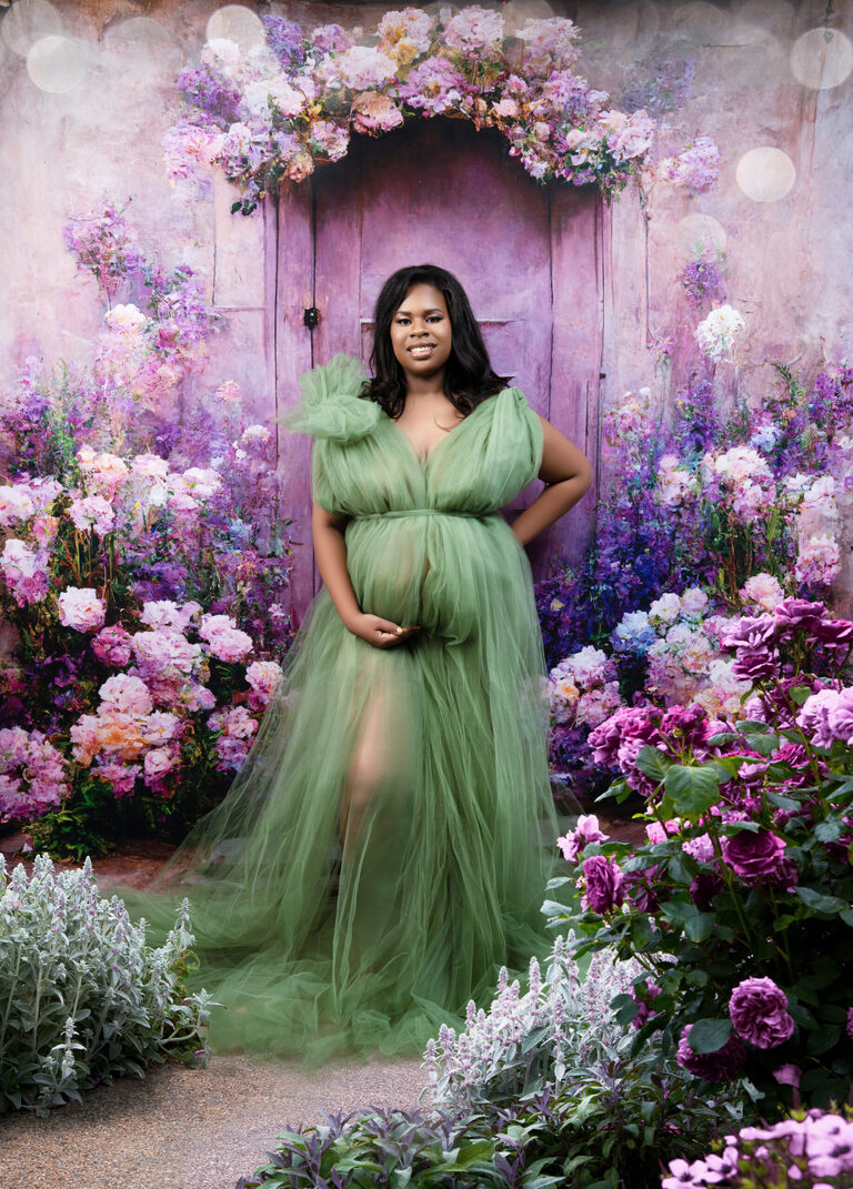How To Choose Colors For Your Maternity Session