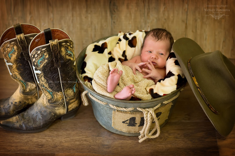 Newborn Won't Sleep During the Photography Session