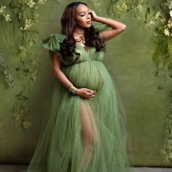Celebrate your new role with glow portraits in the best maternity studio in the DC area